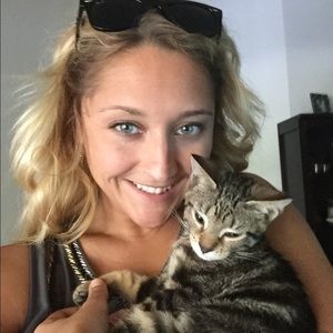 Meet your Posher, Ashley