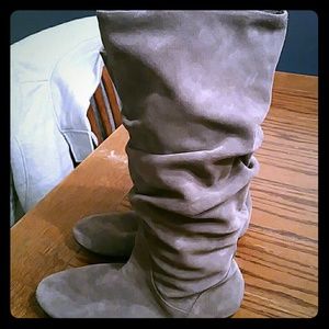 Steve Madden size 10 slouchy suede boots