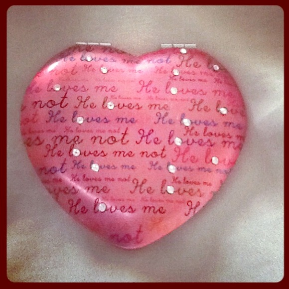 Heart shaped compact mirror