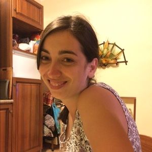 Meet your Posher, Marinela