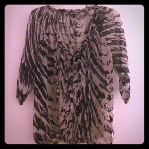 SALE: Express silky top in black/cream pattern
