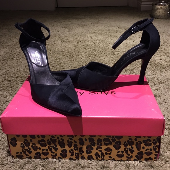 Versani evening shoe