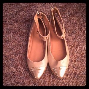 Flats with ankle straps