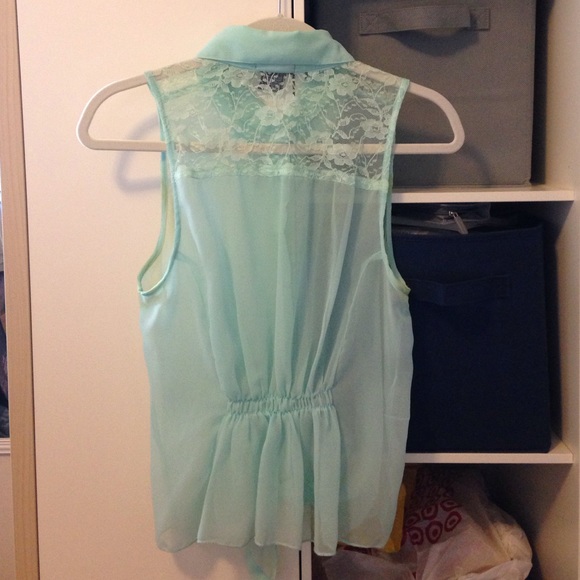 Light Blue Vest - Picture 2 of 4