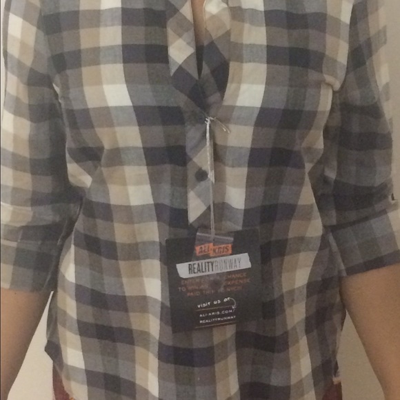Plaid semi button up