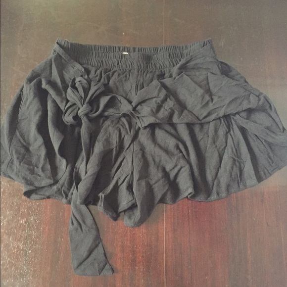 Shorts from MARKET - Picture 1 of 2
