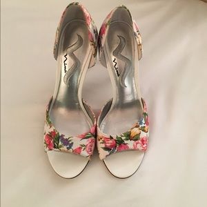 Nina floral heel