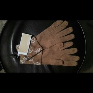 NWT Michael Kors gloves