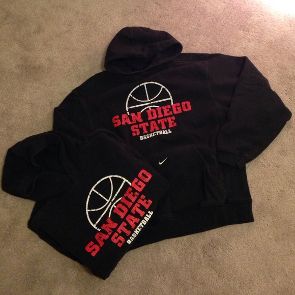 💥 Final price💥 (unless bundled) 2 sweatshirts