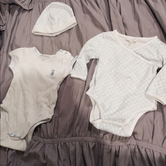 Gucci baby onesies and hat