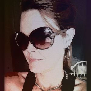 Meet your Posher, Devon