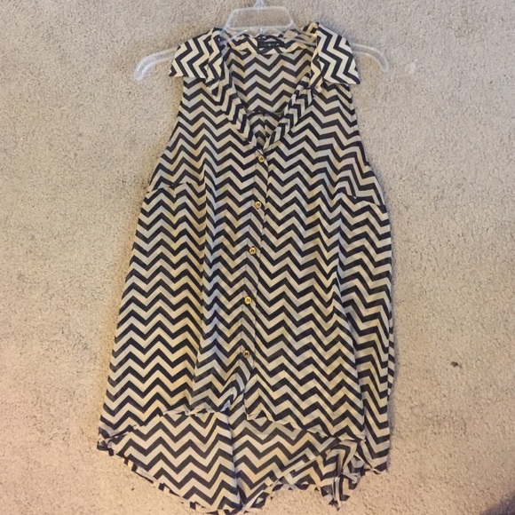 Zigzag striped blouse