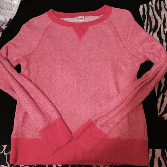 Mossimo sweat shirt