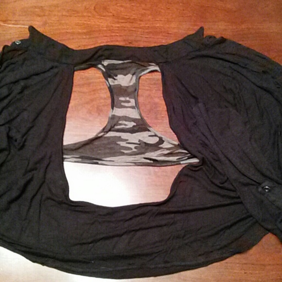 Super cute Wet Seal top! - Picture 2 of 3