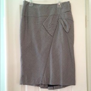 **SOLD** Striped pencil skirt size 2P