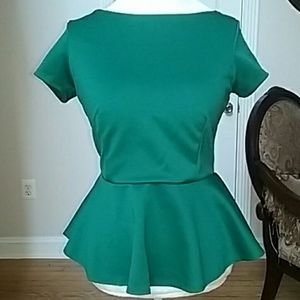 Beautiful hunter green shirt