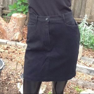 Mini black skirt  Sz 8p jones NYcotton black skirt