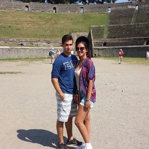 Meet your Posher, Alexis