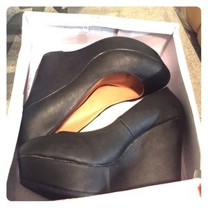 Black wedge shoe brand new