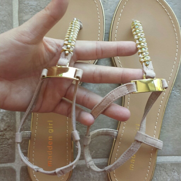 **SOLD!!**Madden Girl - size 9 - Picture 1 of 3