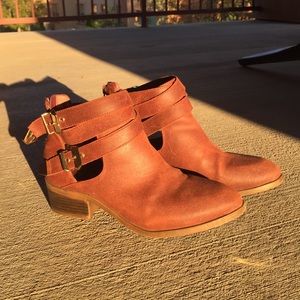 Seychelles Scoundrel Bootie Oxblood