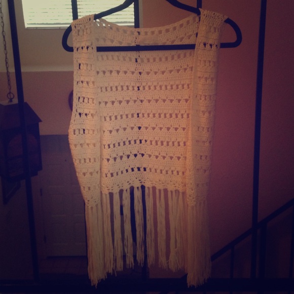 A white boho shall