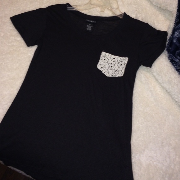 Knitted pocket tee