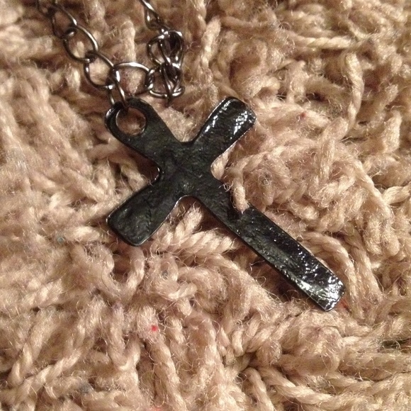 Multiple chain necklace - Picture 2 of 3