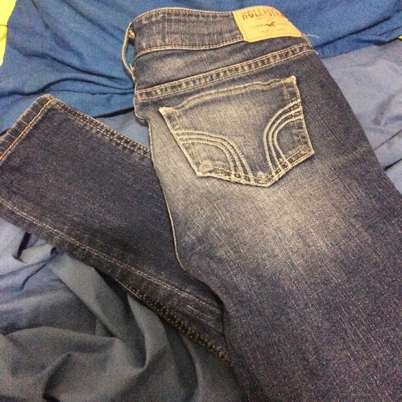 Hollister jeans 🎈 - Picture 1 of 3