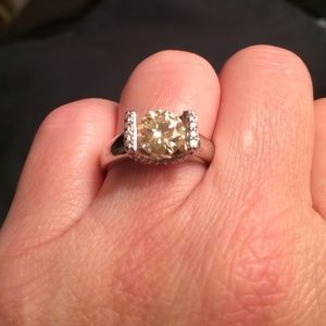 Gorgeous canary yellow Czech CZ ring