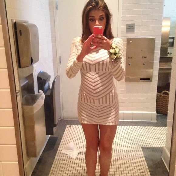 'Lola' sequin body con dress - Picture 4 of 4