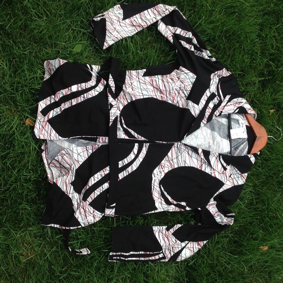 Joseph Ribkoff sweater