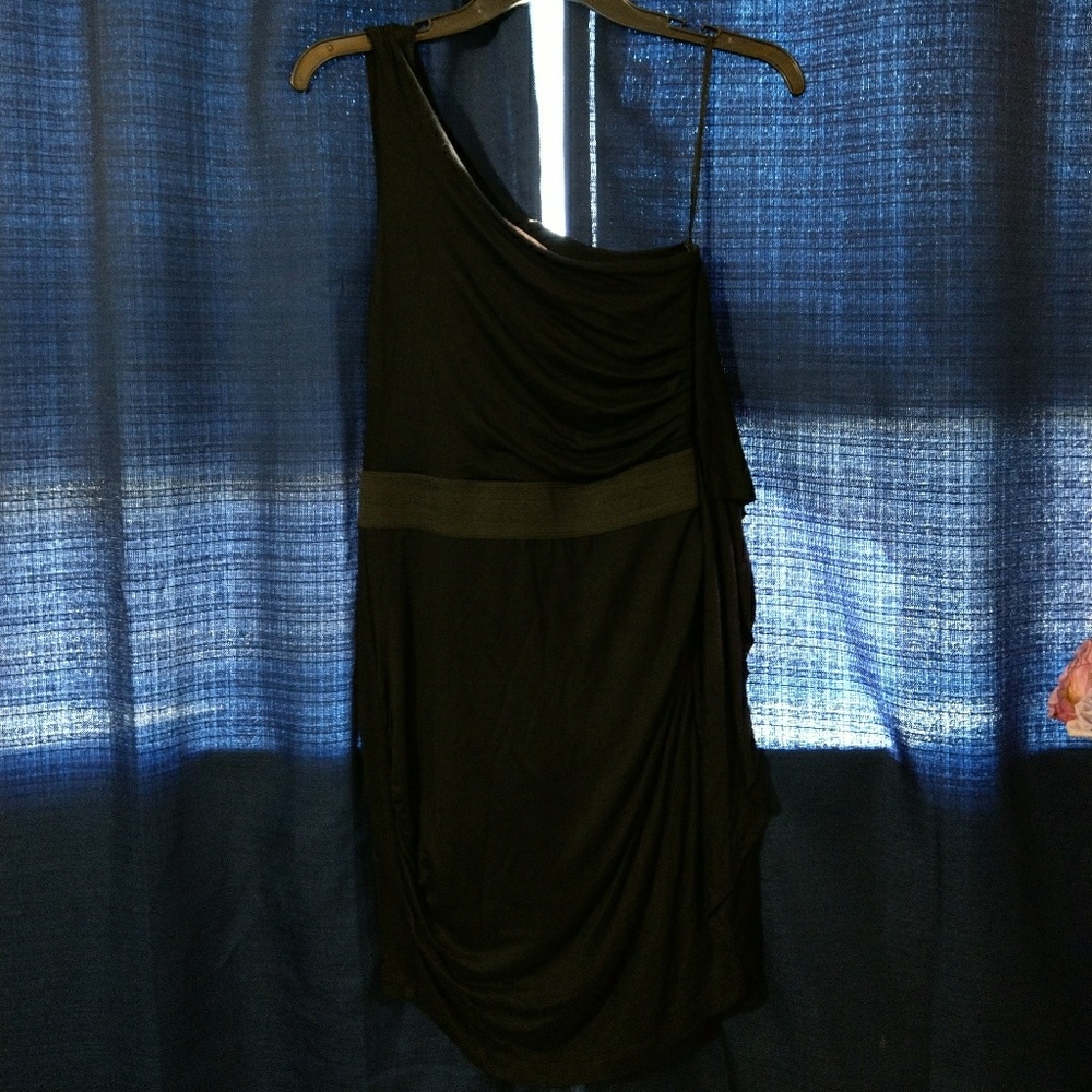 NWT Romeo and Juliet Couture black cocktail dress