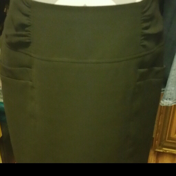 Nine West Black skirt