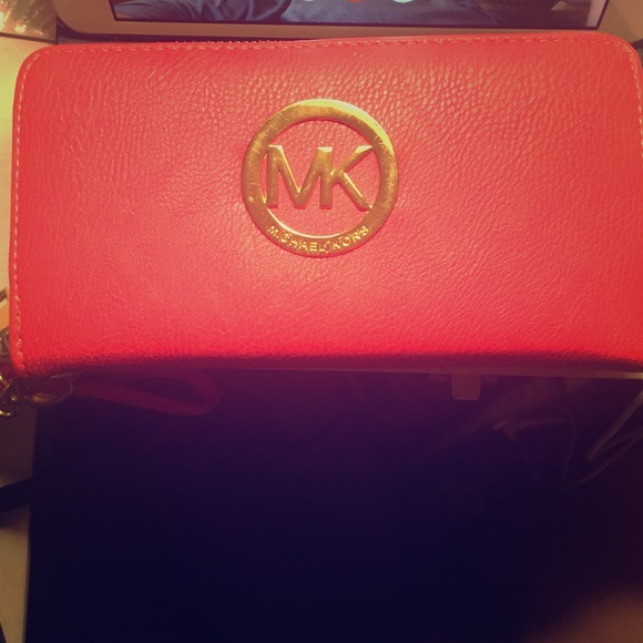 NONAUTHENTIC MICHAEL KORS WALLET