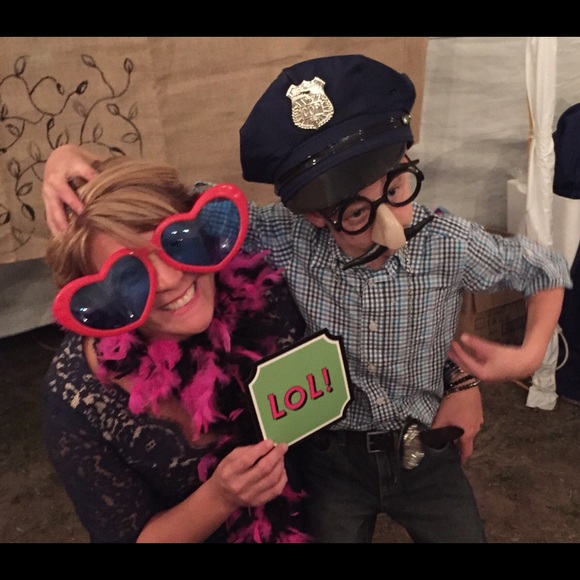 Meet your Posher, Amy - Picture 2 of 2