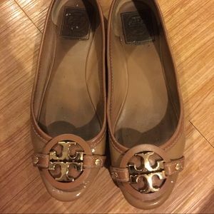 Tory burch ballet flat size 6 nude patent leather