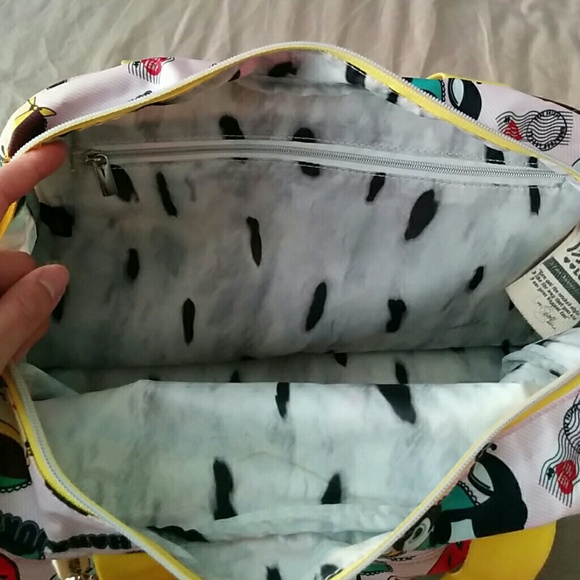 SOLD Harajuku Lovers Shoulder Bag - Picture 4 of 4