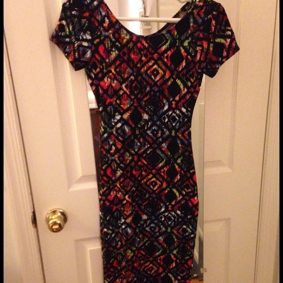 Black bodycon dress