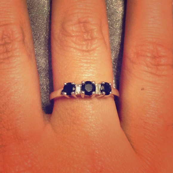 10k 3 Stone Sapphire Ring