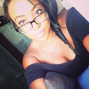 Meet your Posher, Brittney