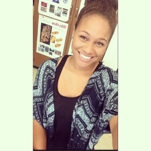 Meet your Posher, Nakia