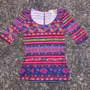 1/2 sleeve tribal top