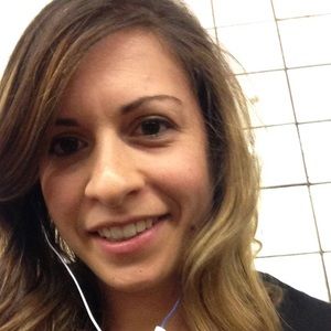 Meet your Posher, Carolyn