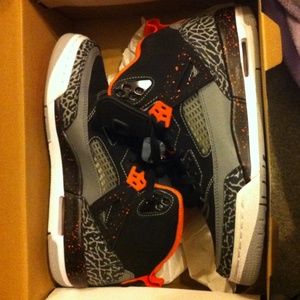 Jordan Spizike youth size 6.5 orange black grey