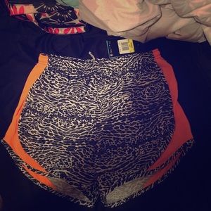 BRAND NEW NIKE SHORTS
