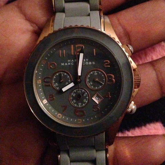 Marc Jacobs Rose Gold & Gray Watch - Picture 2 of 3