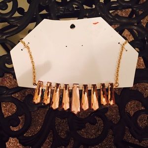 Gold fashion necklace