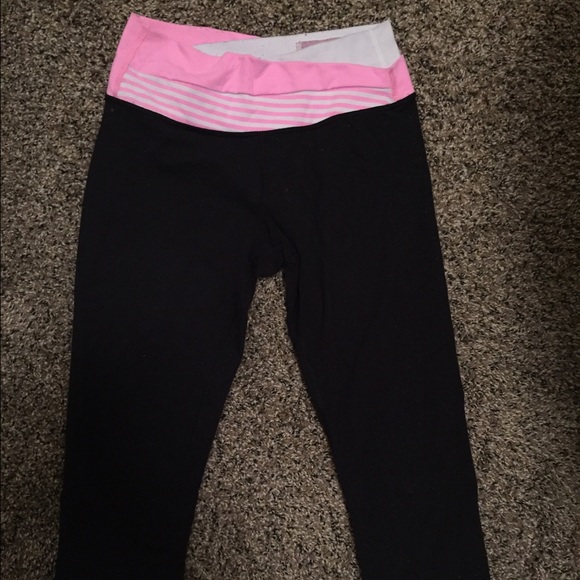 Lulu lemon wunder under crop size 4