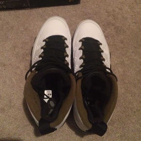 Jordan retro 9 "statue" - Picture 3 of 4